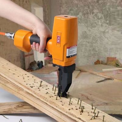 Pneumatic Air Nail Puller BD70 Nail Remover for Wood Pallets Max Nail Length 2 1/2IN