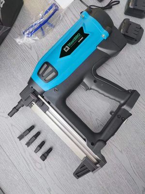 Multi Function Gas Concrete Nail Gun GCN40C For Max Nail Length 1 1/2IN Affordable